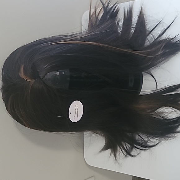 Wig - Picture 3 of 5